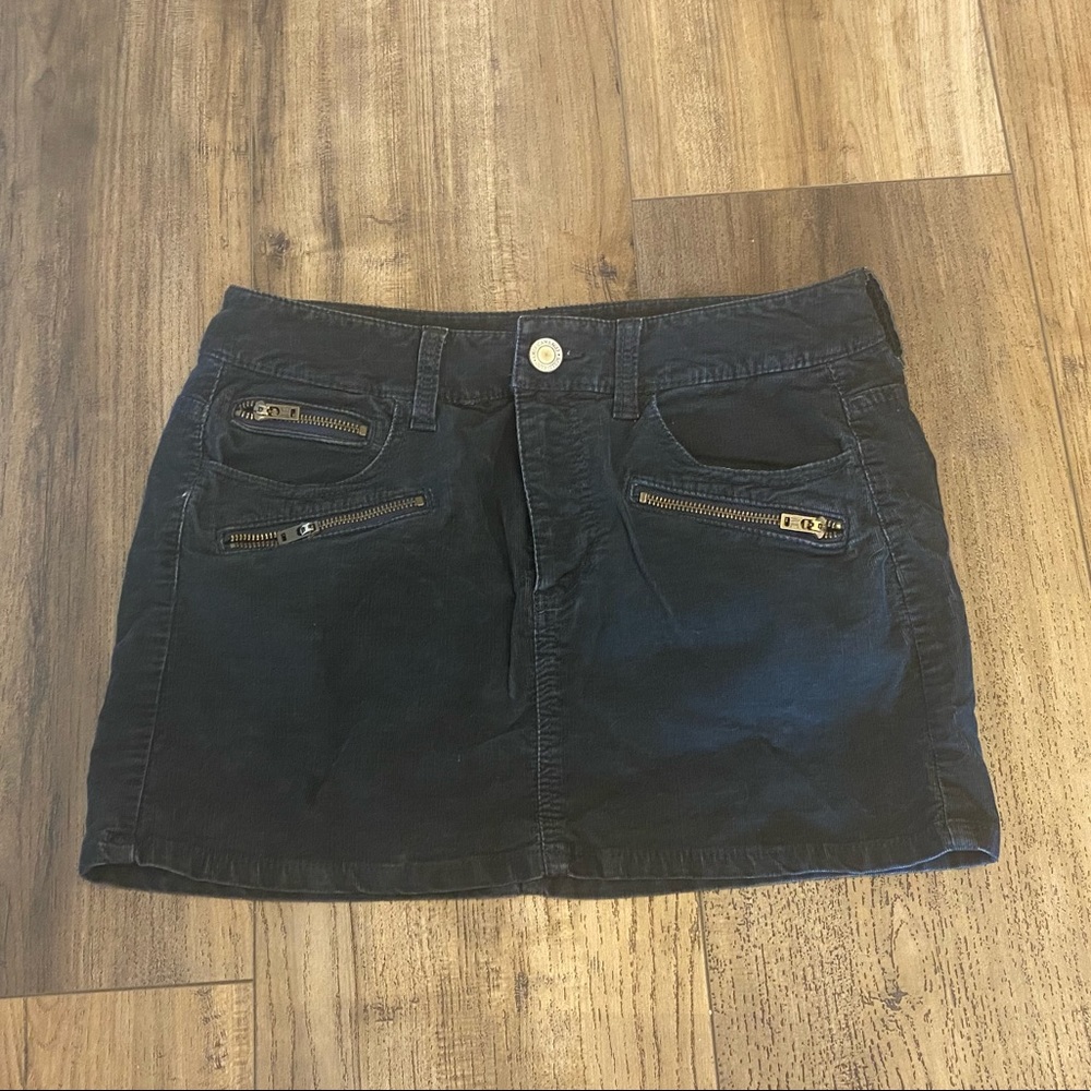 American Eagle Black Corduroy Skirt Size 6